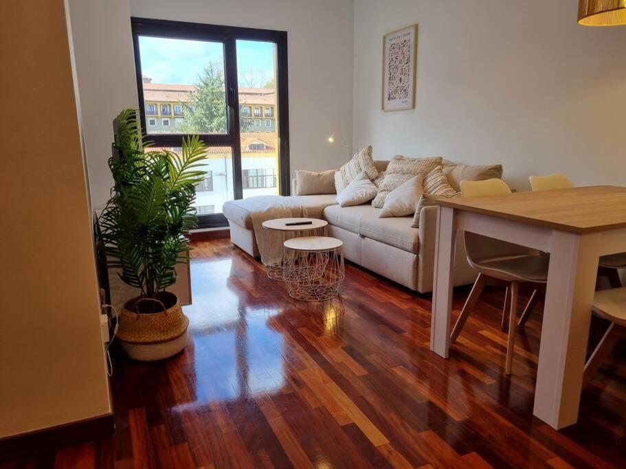604B - Apartamento Con Garaje Oviedo Exteriör bild