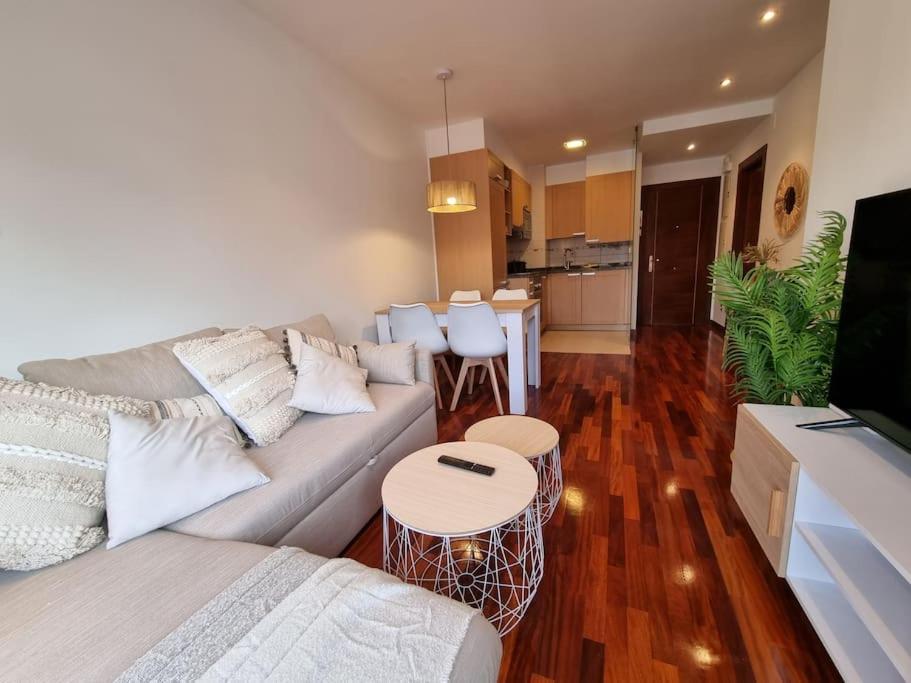 604B - Apartamento Con Garaje Oviedo Exteriör bild