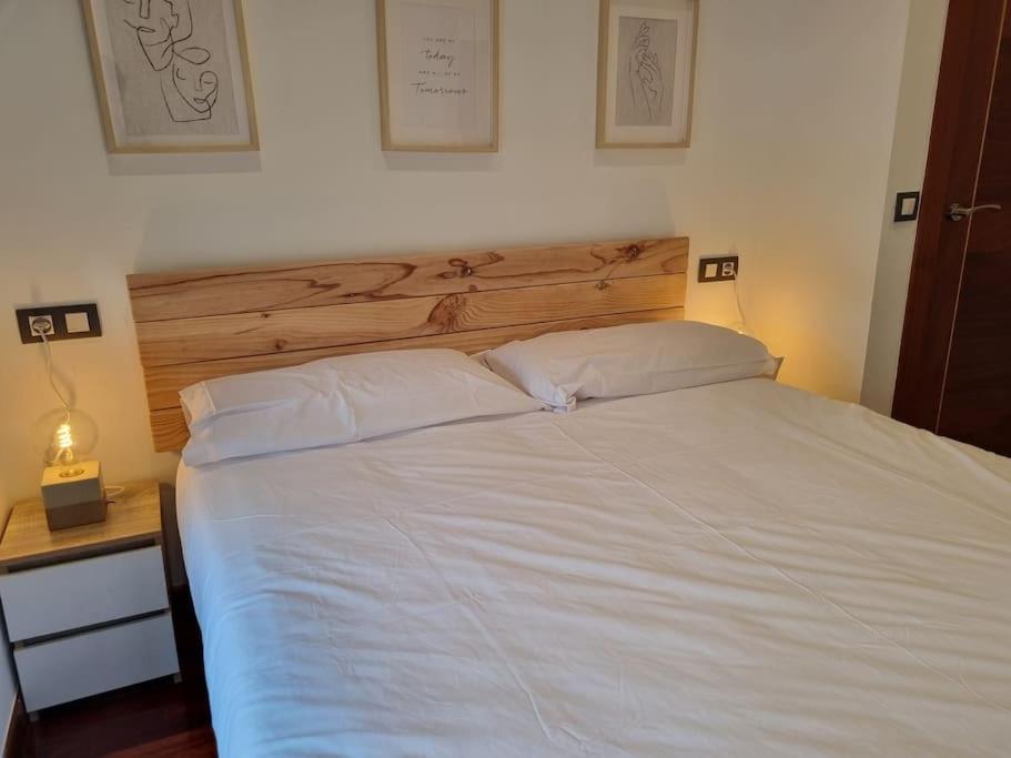 604B - Apartamento Con Garaje Oviedo Exteriör bild