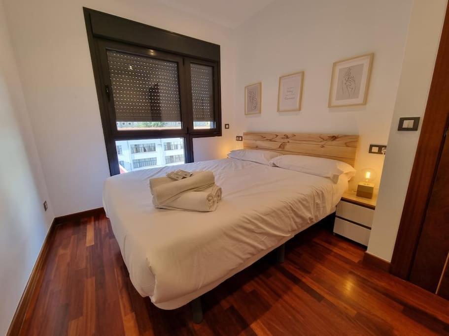 604B - Apartamento Con Garaje Oviedo Exteriör bild