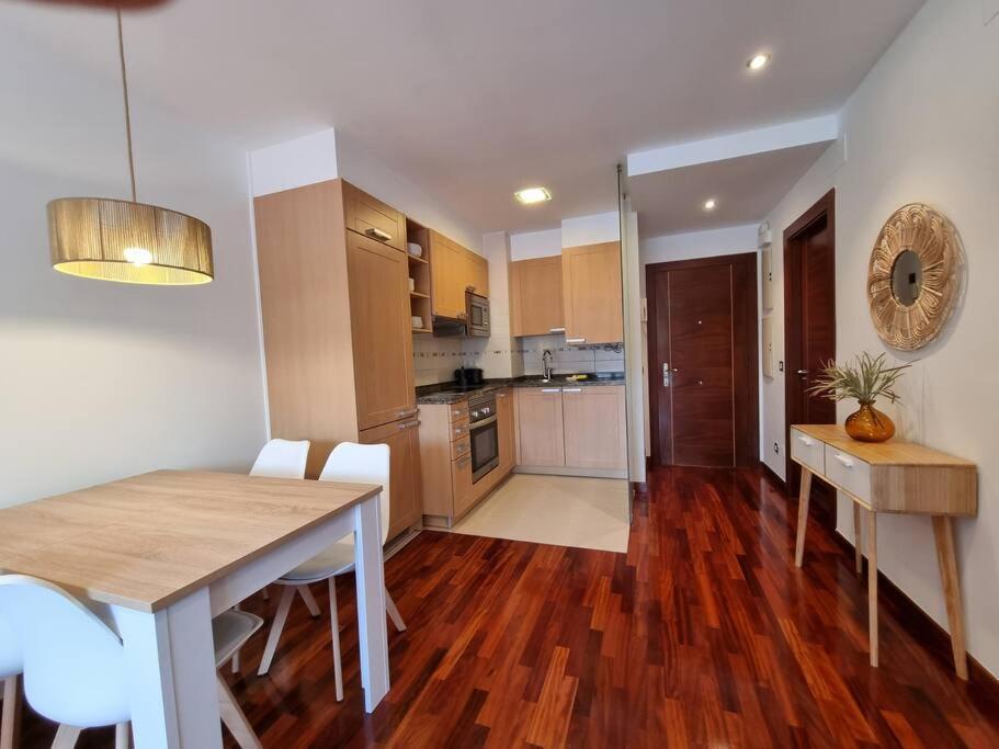 604B - Apartamento Con Garaje Oviedo Exteriör bild